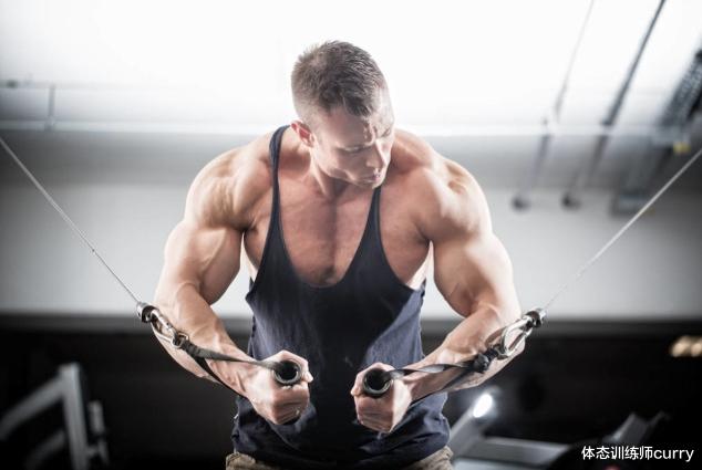 胸肌|4个大部分人没在练的最佳「上胸」动作，让胸肌更饱满突出！