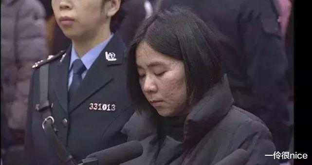 一伶很nice|林生斌事件的新细节！墙上发现黑手印，莫焕晶事先准备了逃生梯子