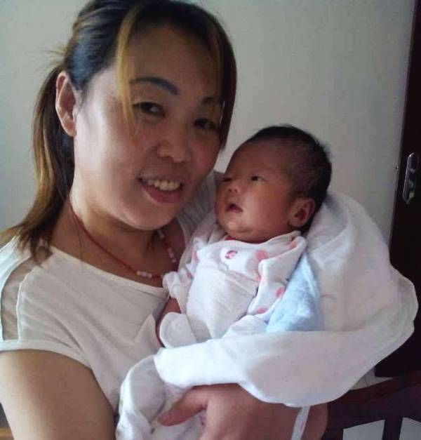 赵玉芳|赵本山的大女儿赵玉芳:心疼离异的单身母亲,也爱父亲和继母