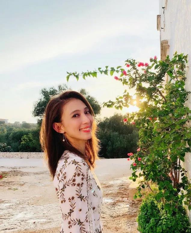 章子怡|歌坛“才女”戴佩妮:36岁下嫁穷小子,如今的她过得怎样了?