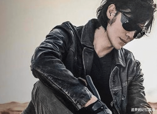 盗墓笔记|盗墓笔记：陈文锦得到解药，黑眼镜获得长生，青铜门的终极是什么