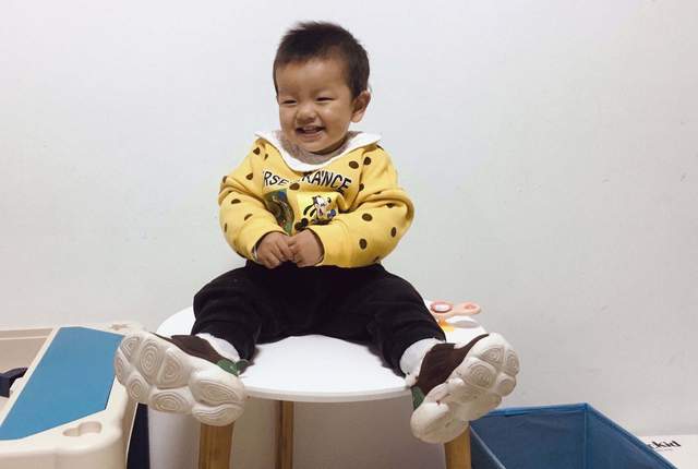 天然又环保的橙舍简约茶几，让家多一丝亮色