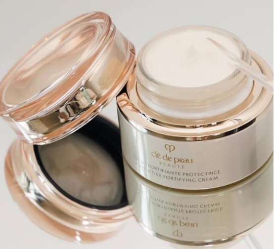 面霜|适合40岁以上的贵妇抗老面霜:菁纯不会错, 娇兰抗老王者!