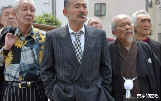 艋舺|他身高不足1米6，死后4万人主动来为他送葬，4个漂亮女儿无人敢娶