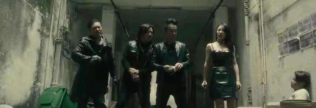 韩国电影|抄袭韩国电影，卖着老旧情怀，陈小春的这部网大，差评如潮！