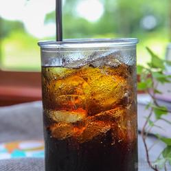 迈加医学产业园|喝可乐还能溶解结石？男子每天喝2大瓶，结果...