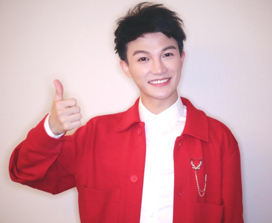 周深|《offer3》路透曝光,毛不易带医学课本,周深被评有社交自觉症