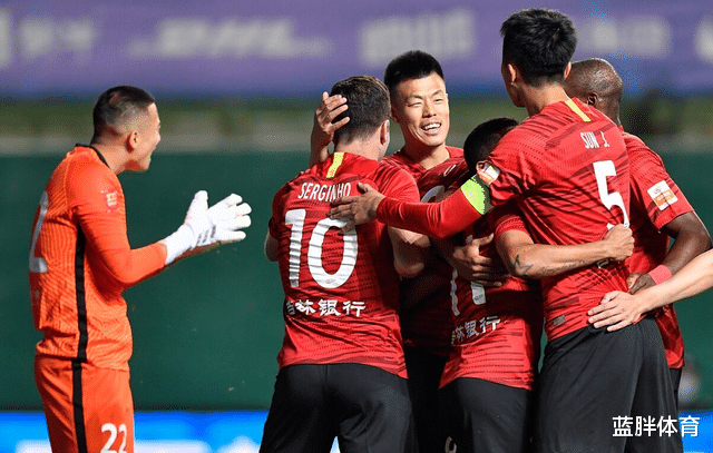 長(zhǎng)春亞泰|亞泰幸虧留下了他，曾差點(diǎn)被上港挖走，如今成為球隊(duì)核心射手