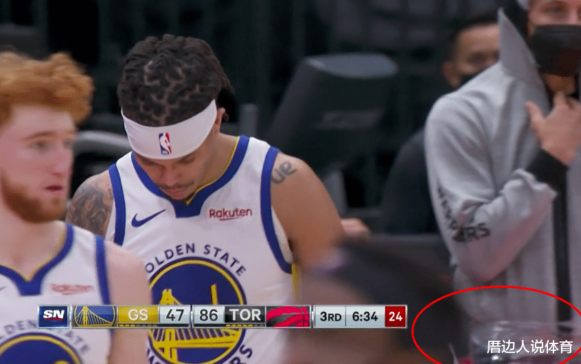 勇士隊|勇士太慘，一度落后55分！扎心一幕：科爾場邊主動請求猛龍換下主力
