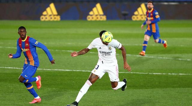 巴塞羅那|皇馬大戰(zhàn)巴薩！本澤馬克羅斯雙響梅西角球中柱！齊祖奇招打懵科曼