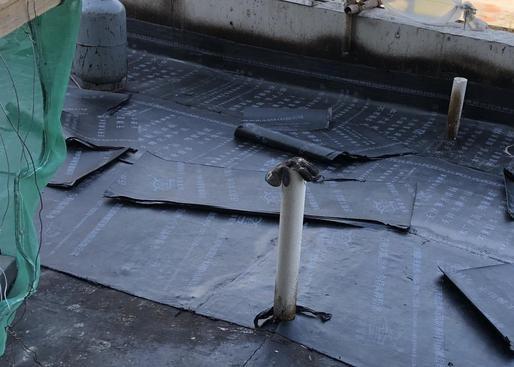 楼房顶楼在5年10年后易漏水，原因要知道，4个防治措施要掌握