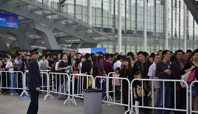 刘德华|刘德华和那英用实力告诉了你，什么是一线明星和二线明星的区别