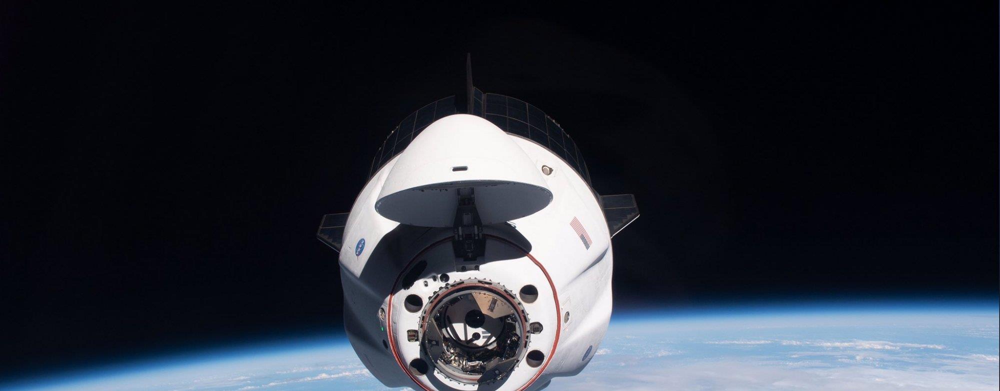 SpaceX“Crew-2”宇航员成功溅落墨西哥湾,龙号太空船创下新纪录