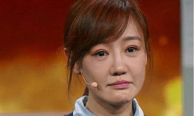 董洁|不耐老的3位女星，年轻时貌美如花，一上年纪颜值就老态毕现