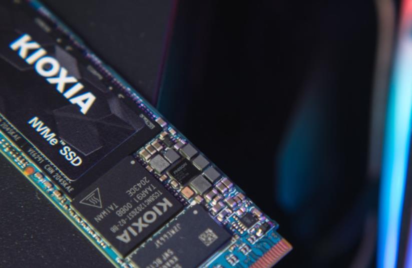 芯片|ASML的壞消息，日本廠商新技術，不要EUV光刻機，可生產5nm芯片