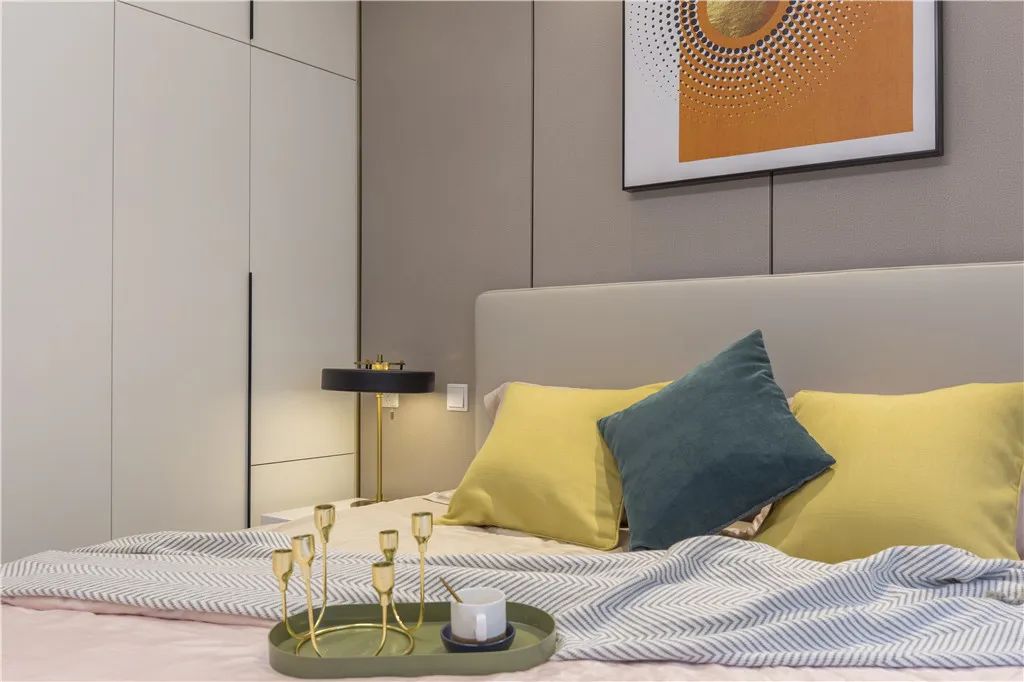 122㎡现代轻奢,壕气的精装房,改造轻盈舒适的空间!