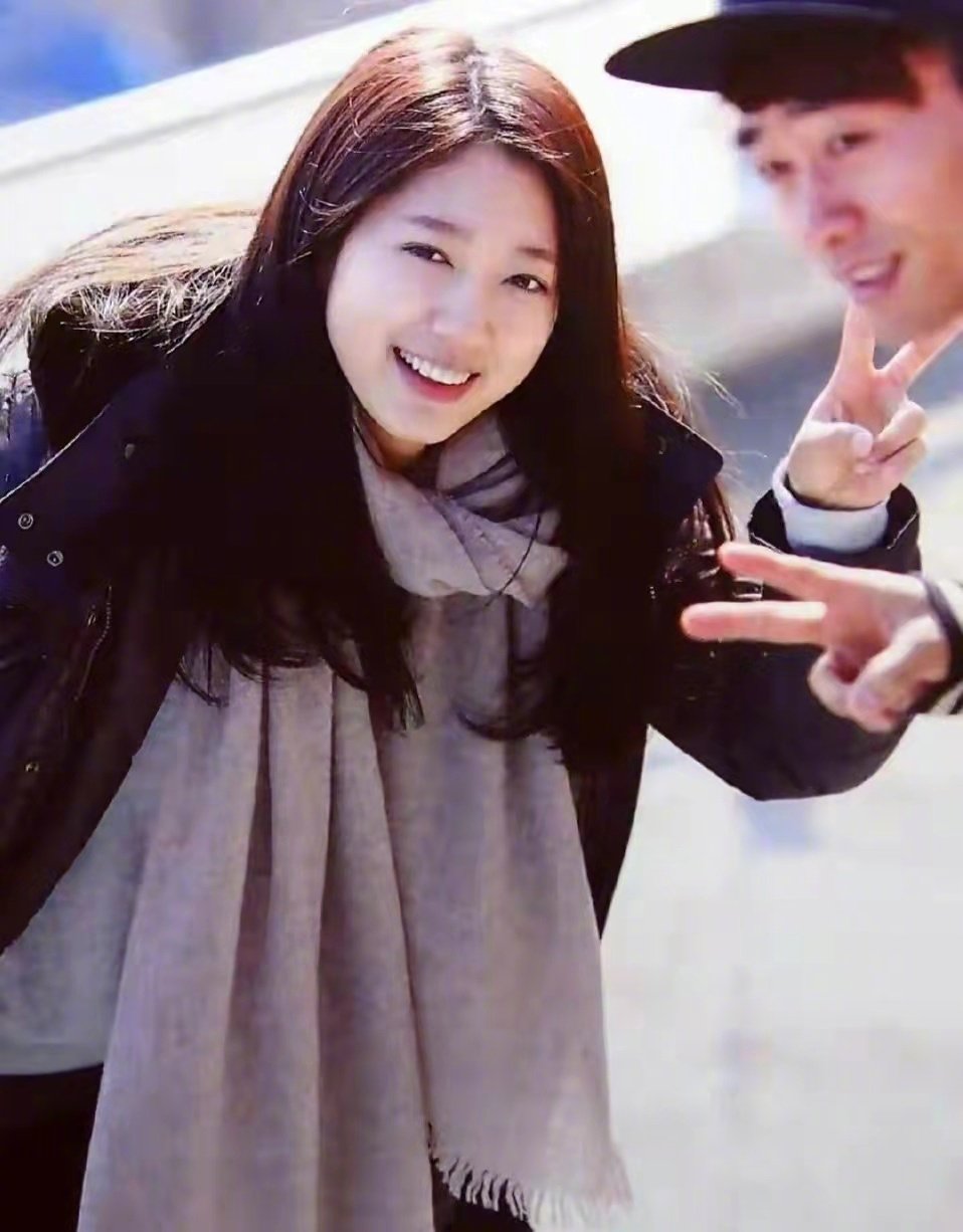 朴信惠|朴信惠晒孕照,她终于还是从清纯女孩变老了……