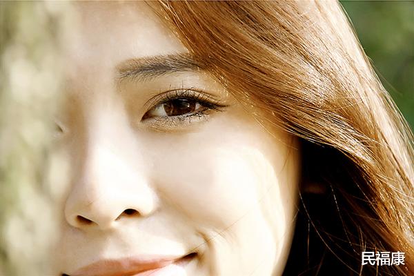 护肤 “老得慢”的女性，有哪些特点？