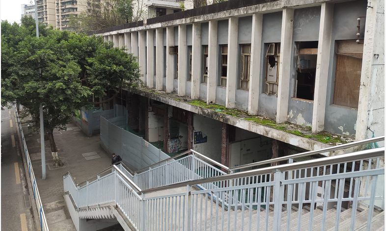 |又一家重庆开发商破产！核心区土地低价甩卖，却无人接盘？