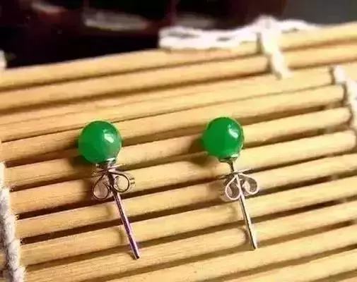 翡翠手镯|翡翠手镯断了怎么办？