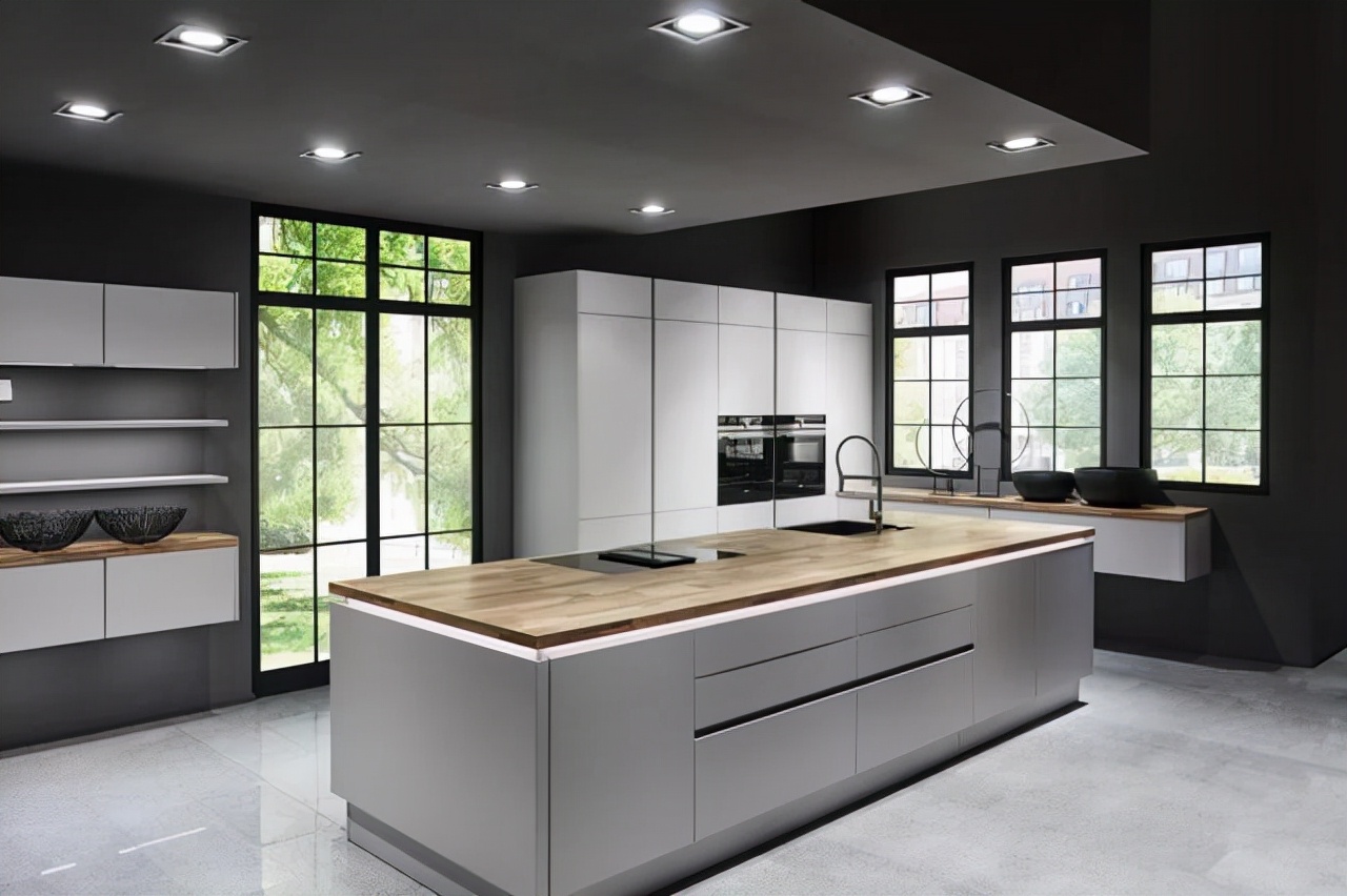 |厨房有哪些东西，买“基本款”就够用，没必要浪费钱