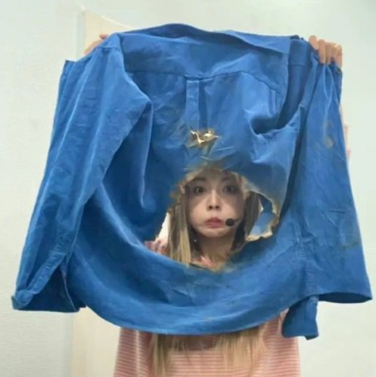 蒋舒婷|女星蒋舒婷表演时意外着火！因镭射灯太烫，衣服被烧穿一个大洞