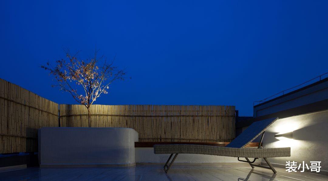 他们是设计师见过最大胆的业主，彻底改变原有格局，真是年轻啊！