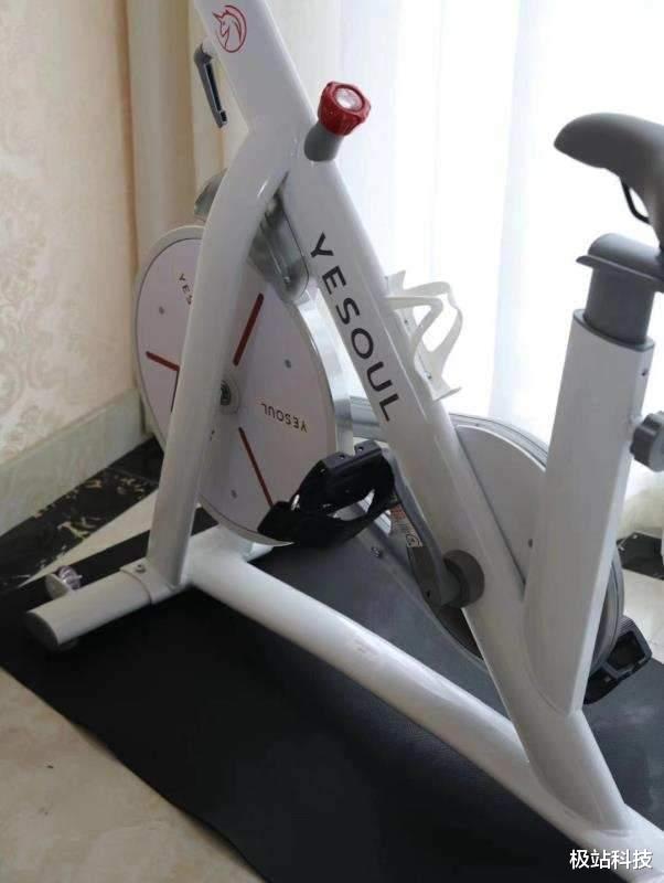 极站科技 一款超值的健身神器——野小兽智能动感单车M1