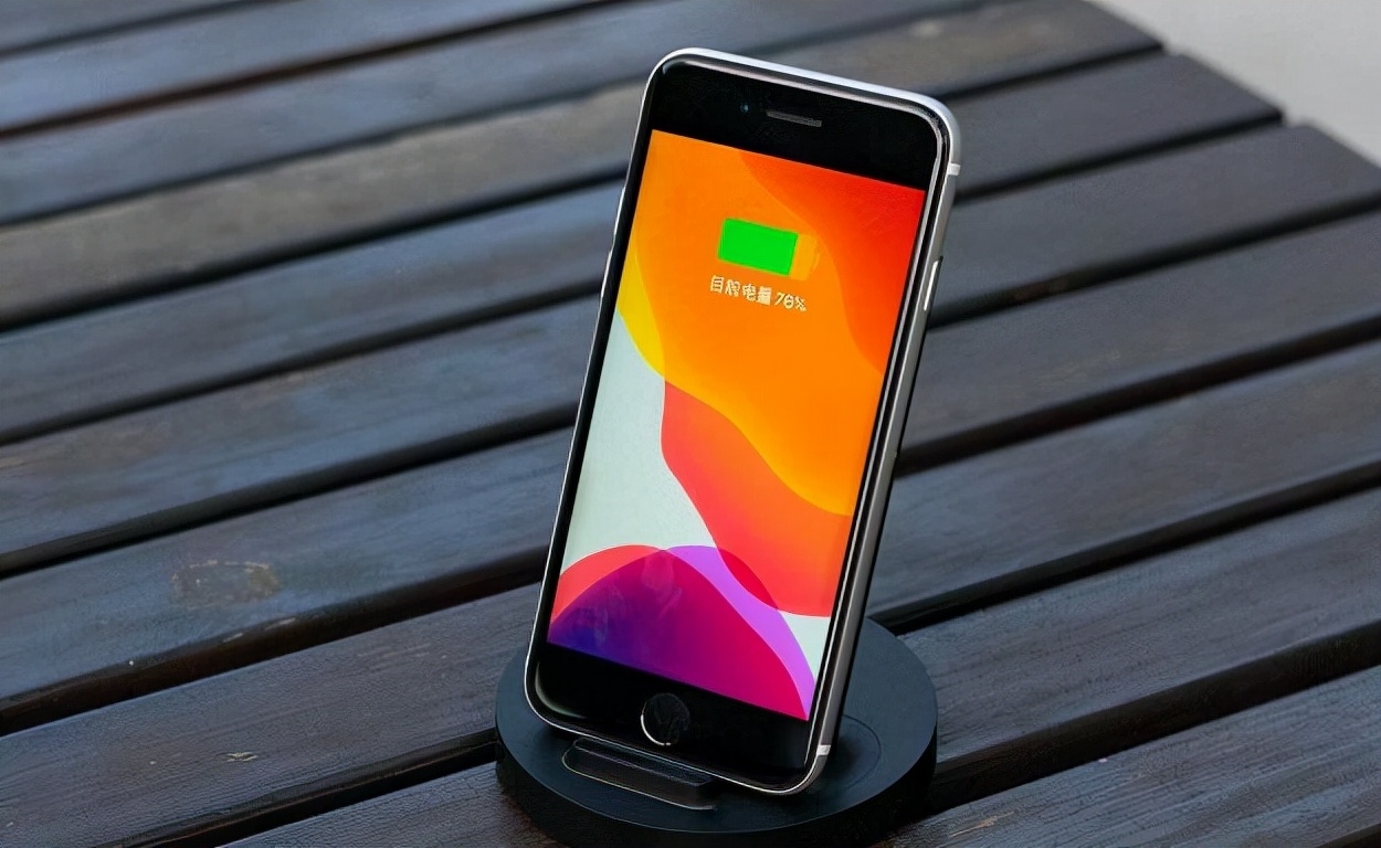 iPhoneSE|三千元就能拿下！廉價iPhone即將登場，A15+雙模5G