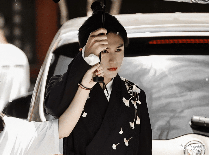 关晓彤|《萌探探探案》播出后,又一推理类综艺开录!关晓彤是唯一的女MC