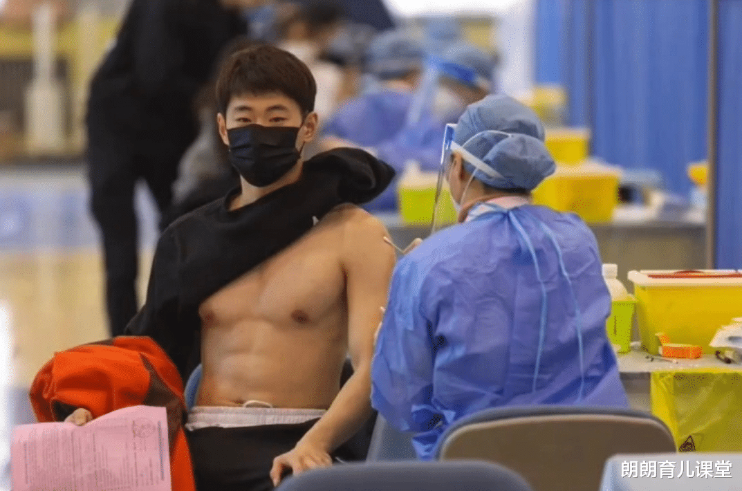 朗朗育儿课堂 北体大学生“打疫苗”太养眼,众多迷妹在线求对象:可惜没学医