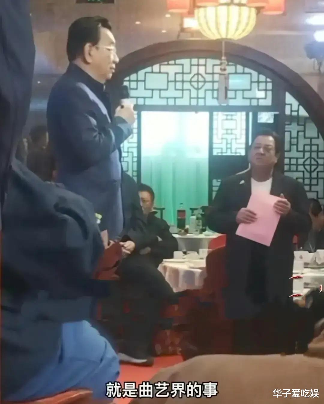 英国公|侯耀华称：侯家的事就是曲艺界的事！引发群嘲，侯门相声威信不再