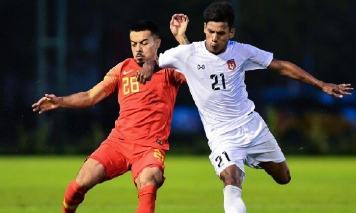 长脖子爸比说|又走一个!国足归化大将也要回原国籍疗伤,6大入籍国脚告别2人