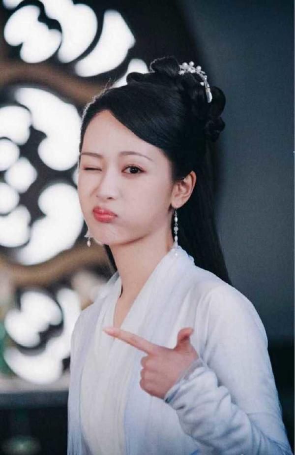 杨幂|成毅新剧将上映，搭档“顶流制造机”杨紫，这是要爆火的节奏