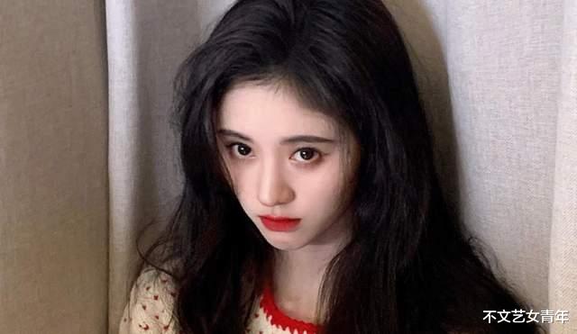 鞠婧祎|为什么有的人自拍好看合照却很丑？“合照美才是真的美”有道理吗