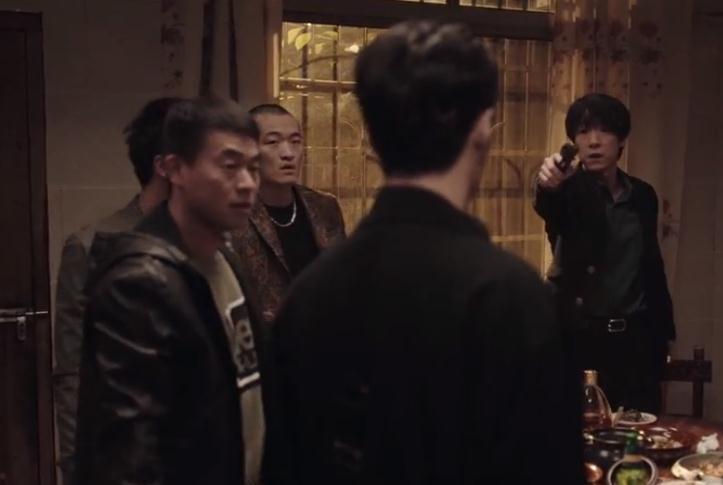 秦岚|《传家》待播，秦岚又官宣一狠剧，看到男主后，网友：追定了