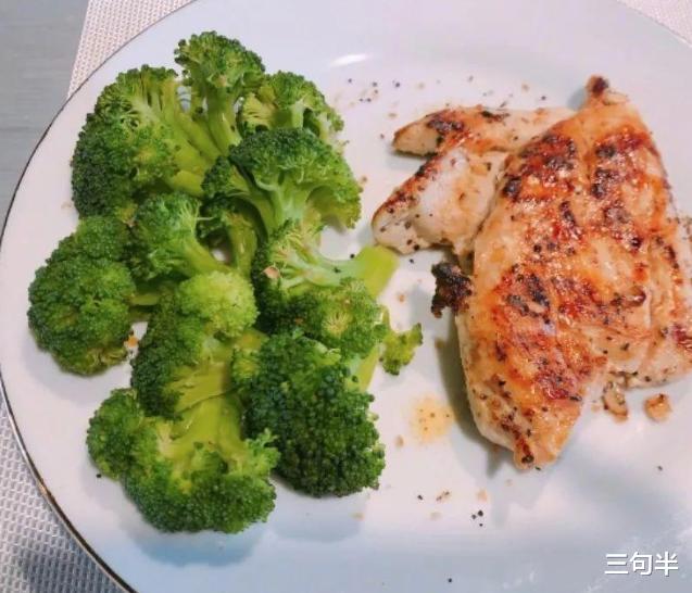 伊能静|52岁的伊能静，身材如25岁少女，饮食坚持3个原则，轻松瘦了26斤