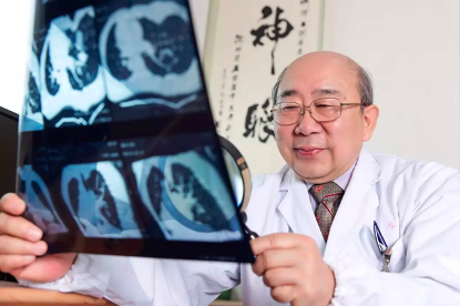 天天听健康|52岁男子查出肺结节,不碰烟酒,医生:身体早有提示,可惜被忽视了