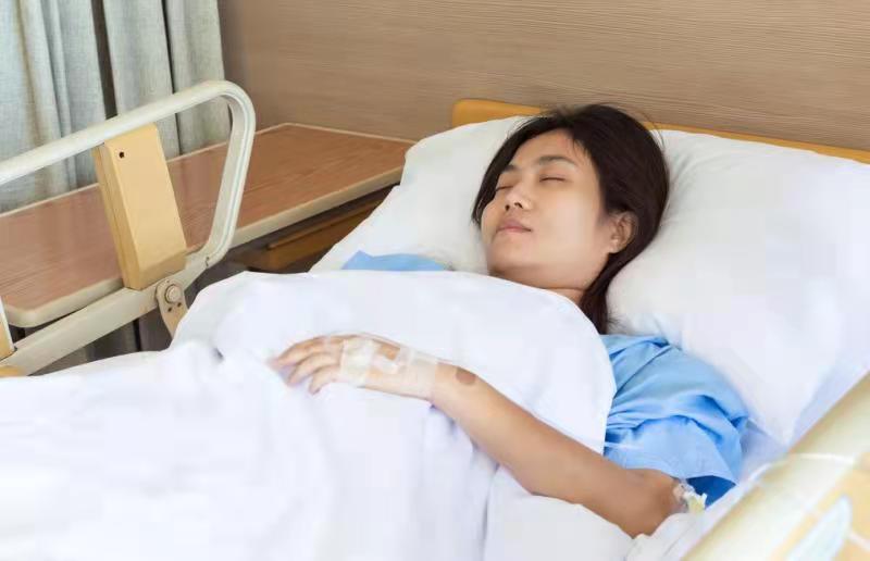 千金芳 27岁女子腹痛入院，确诊肝癌，医生：“此汤”怎能天天喝，无知！