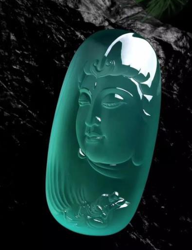 翡翠|翡翠小白入门：晴水翡翠与蓝水翡翠的区别是什么？