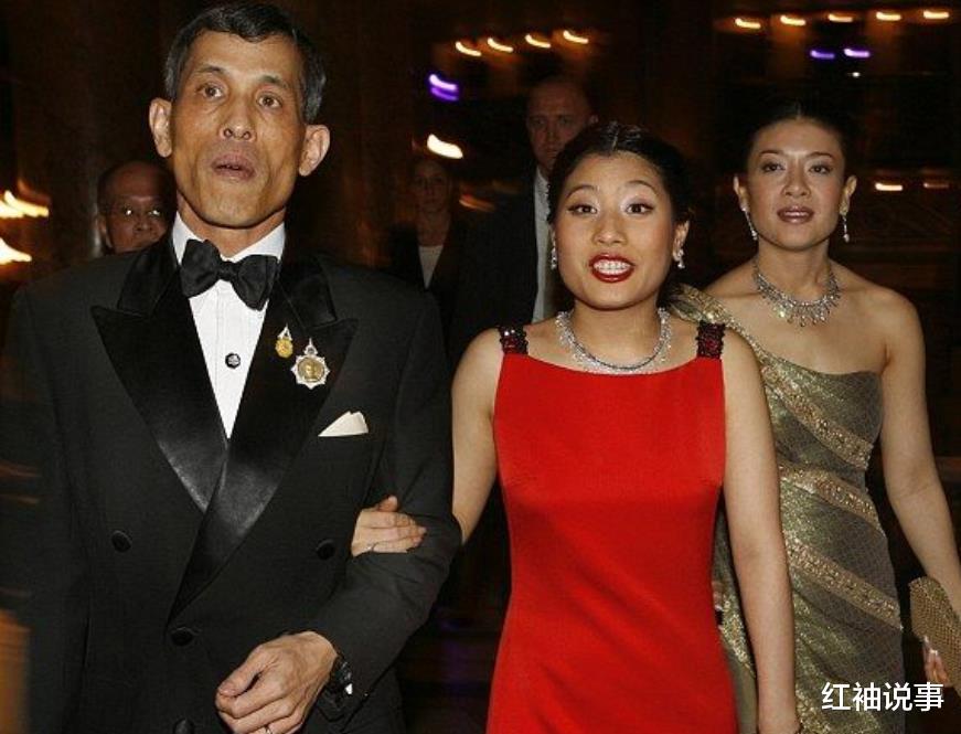 斛珠夫人|提拉蓬正脸照好惊艳，00后美女曾经是校花，阳光笑容迷倒泰王