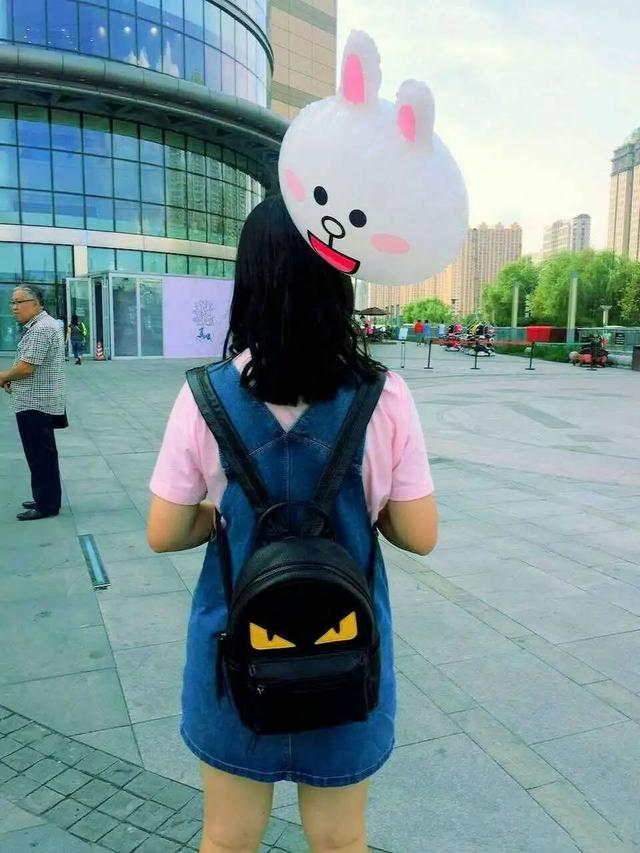 潮帮先生|“双金姑娘”杨倩彻底火了！冠军变带货王，同款发饰美甲都好抢手