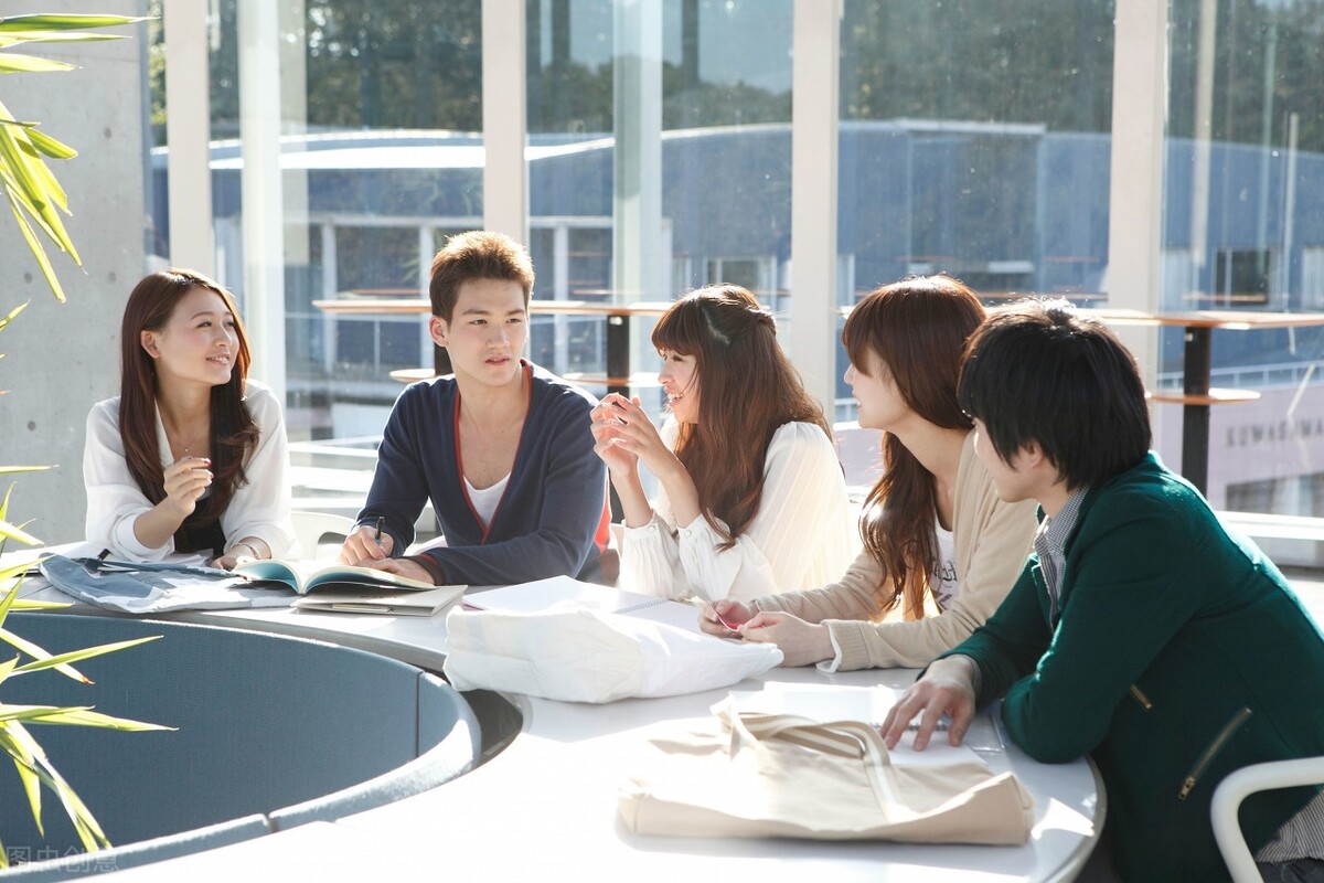 ssd|美國蘋果公司允許，其員工討論工作條件、環境、薪酬等問題