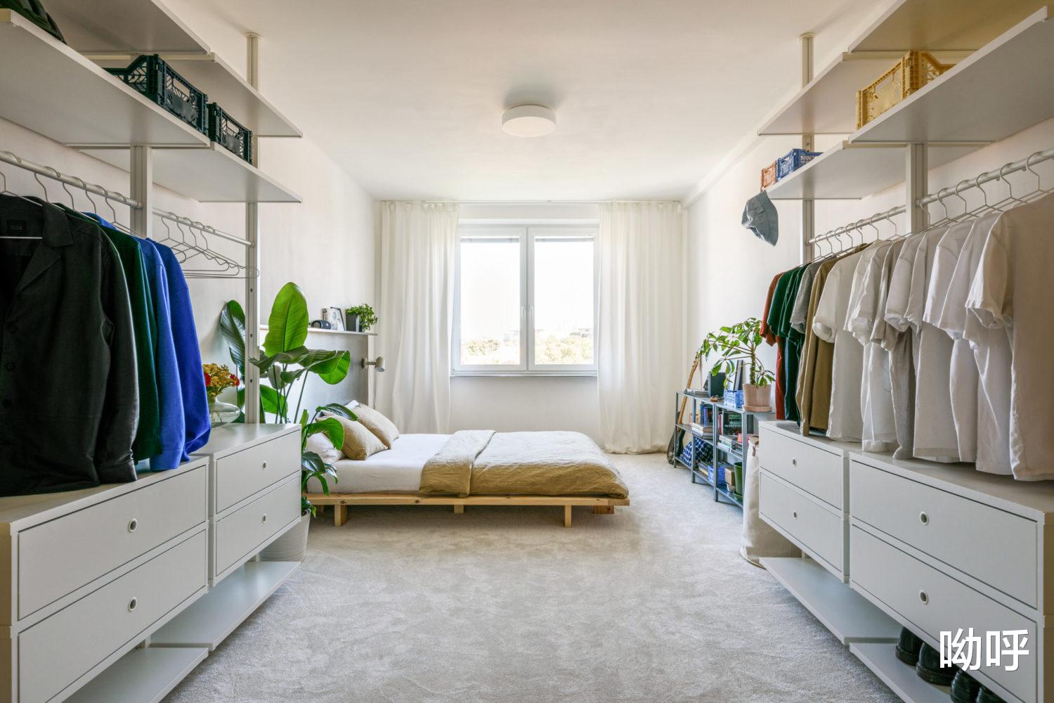 大胆的极简主义：Alan Prekop两室公寓