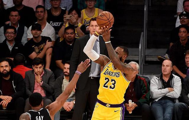 钟川云说育儿|专门研究老詹!Skip:他正在改变打法,这样打能超贾巴尔也超乔丹