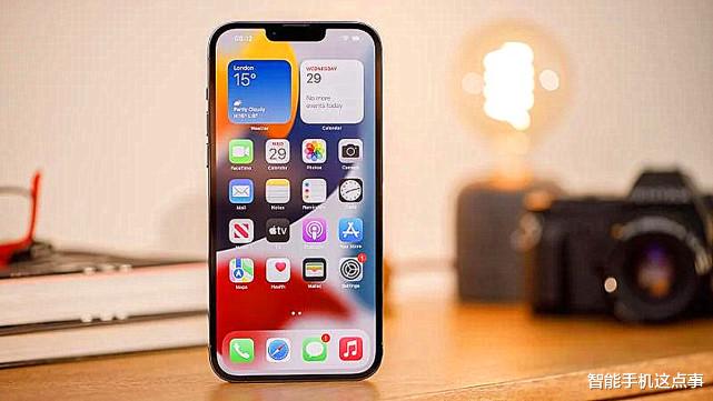 iphone13|国产厂商吹响反攻号角，iPhone13却跌至5199元，结果很明显了