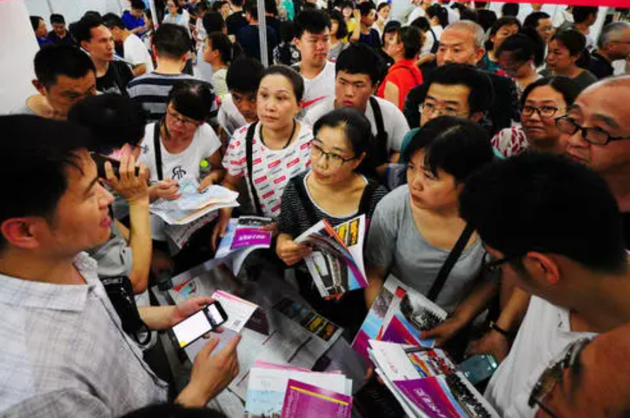 考试|高考结束后,回收草稿纸成考生一大疑惑,直接带走不是更方便吗?