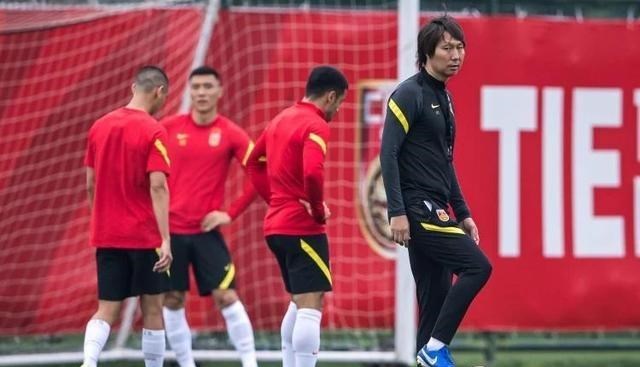 杰雯妈咪的宝贝日记|从3+1到2+2,足协“先输一局”,毕其功于世界杯或将“三大皆空”