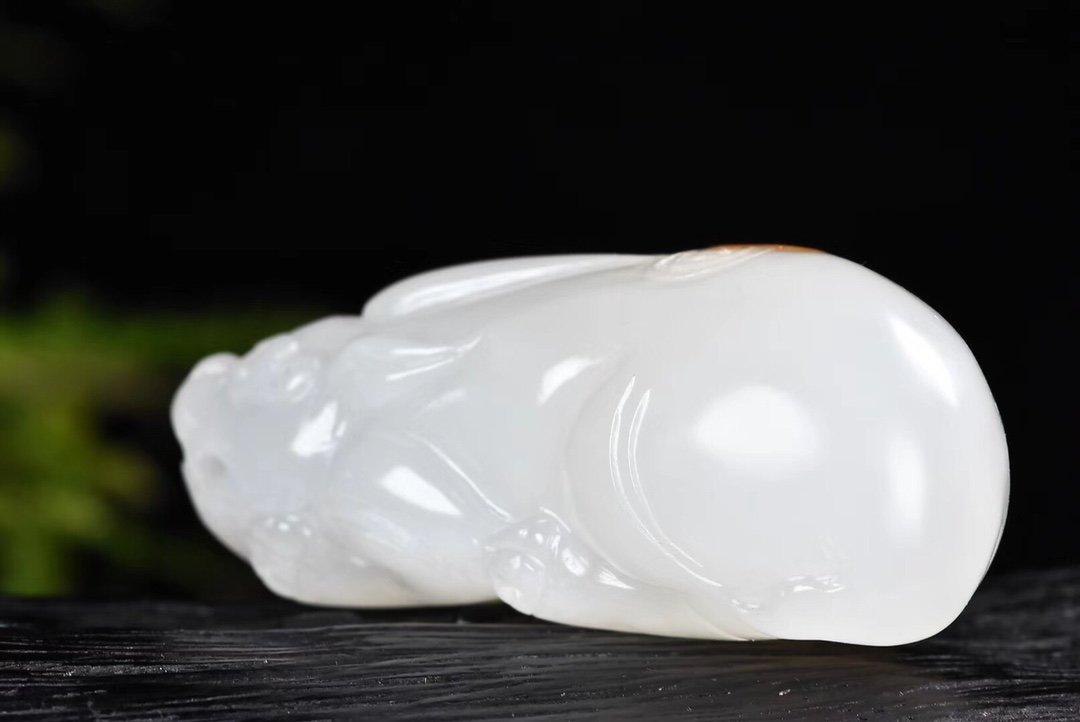 |和田玉老料与新料有什么不同？那种更值得收藏？