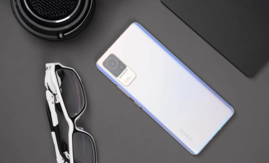 液晶面板|小米新系列再来新机,2亿镜头+4800mAh,颜值最高的小米手机